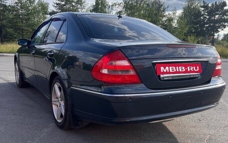 Mercedes-Benz E-Класс, 2003 год, 650 000 рублей, 14 фотография