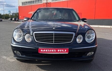 Mercedes-Benz E-Класс, 2003 год, 650 000 рублей, 13 фотография