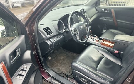 Toyota Highlander III, 2013 год, 1 999 000 рублей, 11 фотография