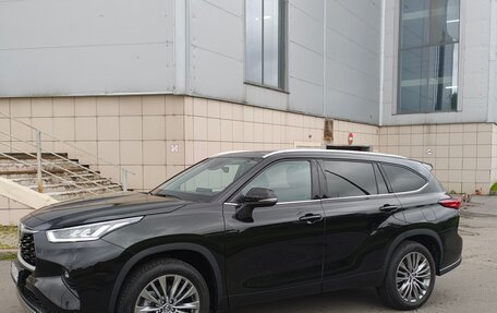 Toyota Highlander, 2023 год, 5 050 000 рублей, 3 фотография