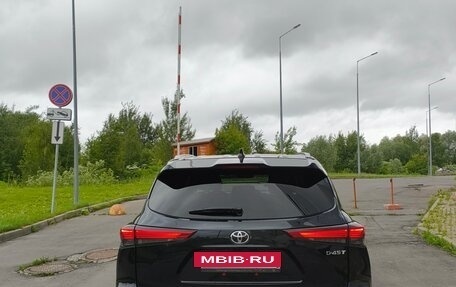 Toyota Highlander, 2023 год, 5 050 000 рублей, 4 фотография