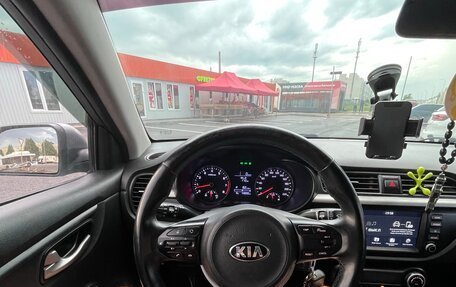 KIA Rio IV, 2018 год, 970 000 рублей, 8 фотография