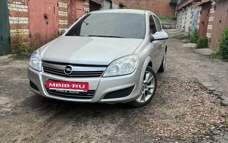 Opel Astra J, 2012 год, 410 000 рублей, 2 фотография
