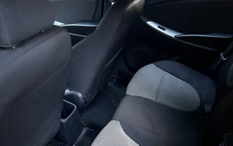 Hyundai Solaris II рестайлинг, 2011 год, 620 000 рублей, 7 фотография