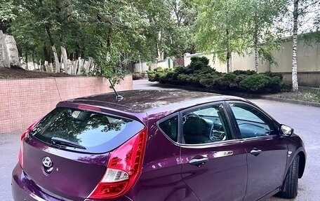 Hyundai Solaris II рестайлинг, 2011 год, 620 000 рублей, 3 фотография