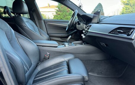 BMW 5 серия, 2021 год, 5 490 000 рублей, 14 фотография