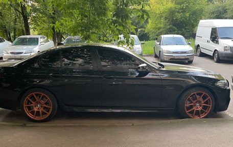 BMW 5 серия, 2016 год, 2 400 000 рублей, 3 фотография