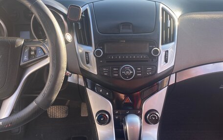 Chevrolet Cruze II, 2014 год, 850 000 рублей, 8 фотография