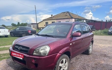 Hyundai Tucson III, 2007 год, 830 000 рублей, 3 фотография