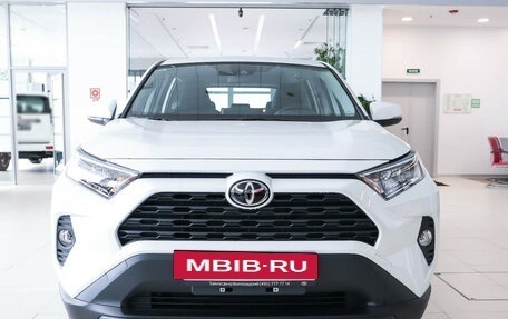 Toyota RAV4, 2024 год, 3 790 000 рублей, 2 фотография