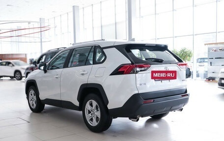 Toyota RAV4, 2024 год, 3 790 000 рублей, 5 фотография