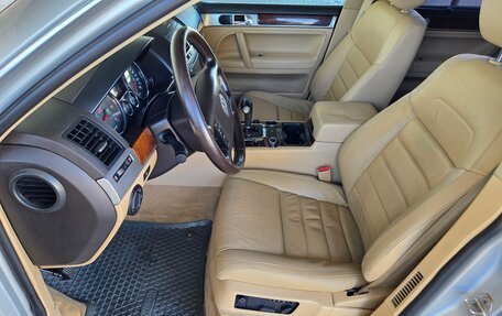 Volkswagen Touareg III, 2008 год, 1 090 000 рублей, 17 фотография