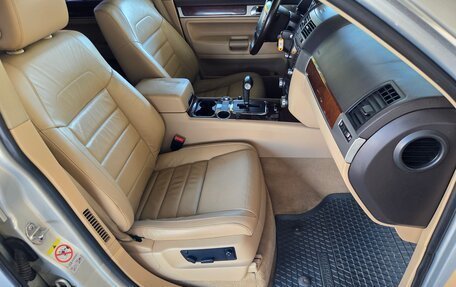 Volkswagen Touareg III, 2008 год, 1 090 000 рублей, 22 фотография