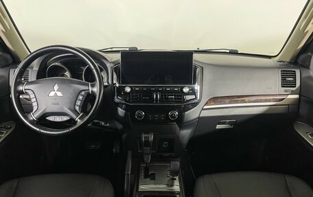 Mitsubishi Pajero IV, 2021 год, 3 797 000 рублей, 12 фотография