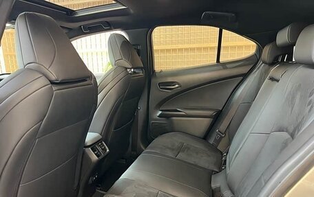 Lexus UX I, 2020 год, 2 800 000 рублей, 8 фотография