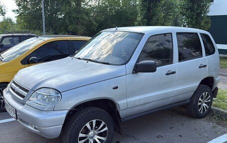 Chevrolet Niva I рестайлинг, 2006 год, 234 000 рублей, 2 фотография
