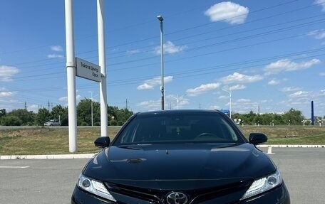 Toyota Camry, 2019 год, 3 580 000 рублей, 7 фотография