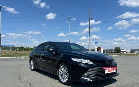 Toyota Camry, 2019 год, 3 580 000 рублей, 8 фотография