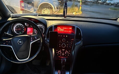 Opel Astra J, 2011 год, 700 000 рублей, 6 фотография