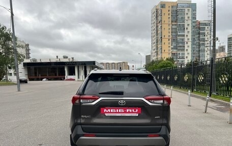 Toyota RAV4, 2020 год, 3 800 000 рублей, 4 фотография