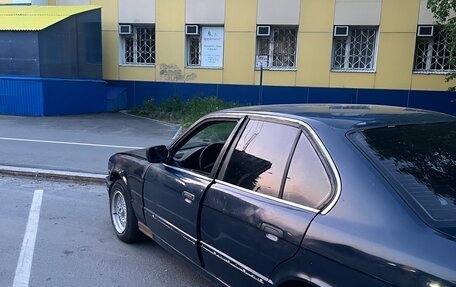 BMW 5 серия, 1992 год, 310 000 рублей, 3 фотография