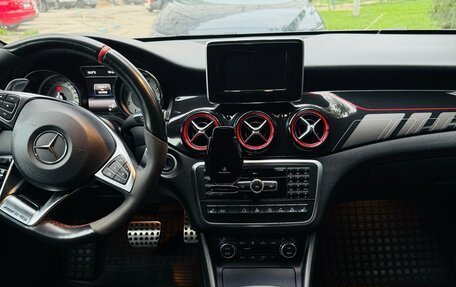 Mercedes-Benz GLA, 2015 год, 1 950 000 рублей, 13 фотография