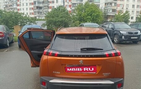 Peugeot 2008 II, 2022 год, 1 800 000 рублей, 6 фотография