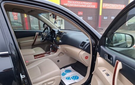 Toyota Highlander III, 2012 год, 1 750 000 рублей, 13 фотография