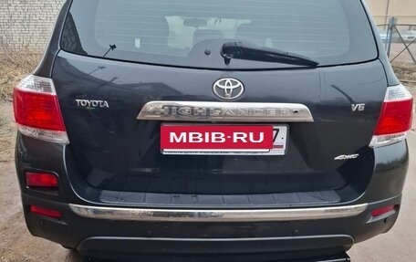 Toyota Highlander III, 2012 год, 1 750 000 рублей, 5 фотография
