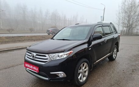 Toyota Highlander III, 2012 год, 1 750 000 рублей, 6 фотография