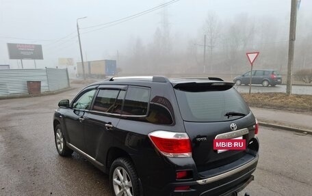 Toyota Highlander III, 2012 год, 1 750 000 рублей, 4 фотография