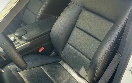 Mercedes-Benz E-Класс, 2013 год, 2 350 000 рублей, 10 фотография