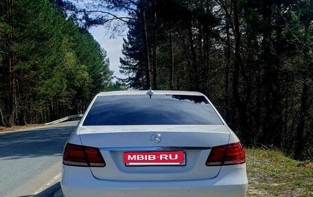 Mercedes-Benz E-Класс, 2013 год, 2 350 000 рублей, 7 фотография