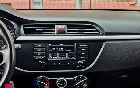 KIA Rio IV, 2018 год, 1 320 000 рублей, 8 фотография