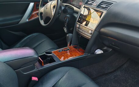 Toyota Camry, 2010 год, 1 700 000 рублей, 28 фотография