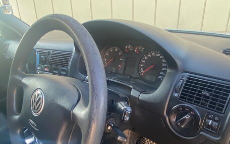 Volkswagen Golf IV, 2001 год, 550 000 рублей, 11 фотография