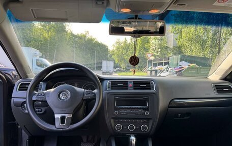 Volkswagen Jetta VI, 2012 год, 850 000 рублей, 8 фотография