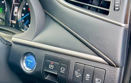 Toyota Harrier, 2018 год, 3 800 000 рублей, 9 фотография
