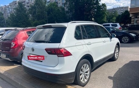 Volkswagen Tiguan II, 2018 год, 1 590 000 рублей, 5 фотография