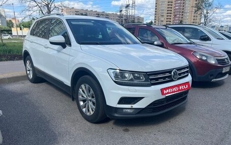Volkswagen Tiguan II, 2018 год, 1 590 000 рублей, 2 фотография
