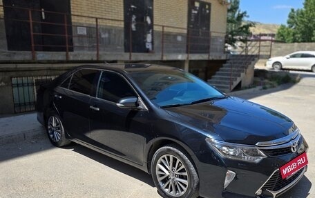 Toyota Camry, 2017 год, 2 200 000 рублей, 3 фотография