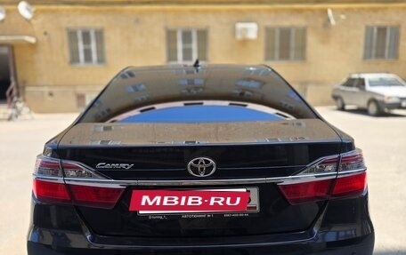 Toyota Camry, 2017 год, 2 200 000 рублей, 4 фотография