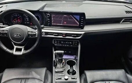 KIA K5, 2021 год, 2 300 000 рублей, 5 фотография