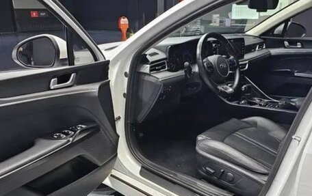 KIA K5, 2021 год, 2 300 000 рублей, 6 фотография