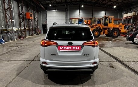 Toyota RAV4, 2018 год, 2 549 999 рублей, 3 фотография