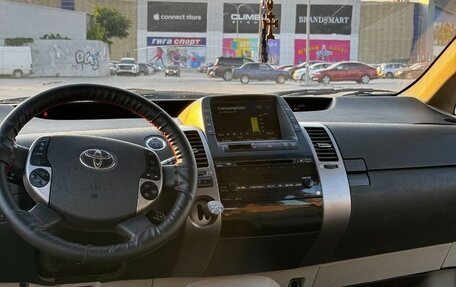 Toyota Prius, 2007 год, 500 000 рублей, 5 фотография