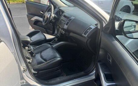 Mitsubishi Outlander III рестайлинг 3, 2010 год, 1 100 000 рублей, 6 фотография
