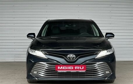 Toyota Camry, 2018 год, 2 795 000 рублей, 2 фотография