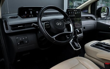 Hyundai Staria, 2021 год, 5 000 000 рублей, 12 фотография