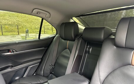 Toyota Camry, 2018 год, 2 954 000 рублей, 10 фотография